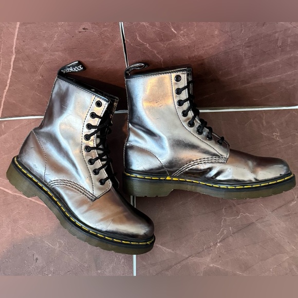 Dr. Martens Metallic Pewter 1460W Combat Boots with Yellow Stitching Size 8L - Picture 6 of 12